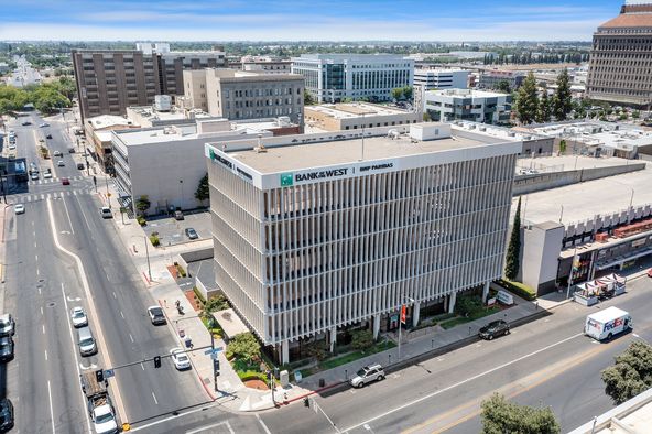 Office Space Available in Excellent Condition & Move-In Ready : 1221 Van Ness Ave, Fresno, CA 93721